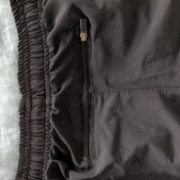 Adidas running shorts climachill S - Picture 3 of 4